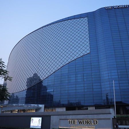 The World Surat Hotel Екстериор снимка